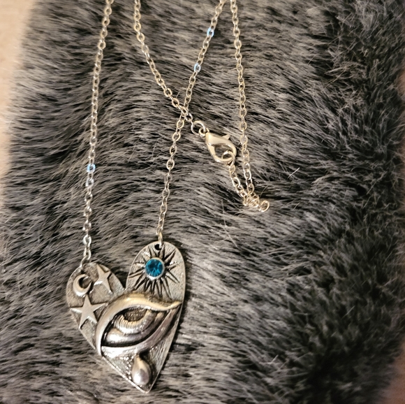 Necklace - Picture 2 of 2